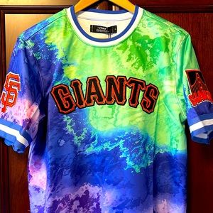Brand New Pro Standard MLB SF Giants Rainbow 🌈 Jersey Crewneck Super Cool Item!